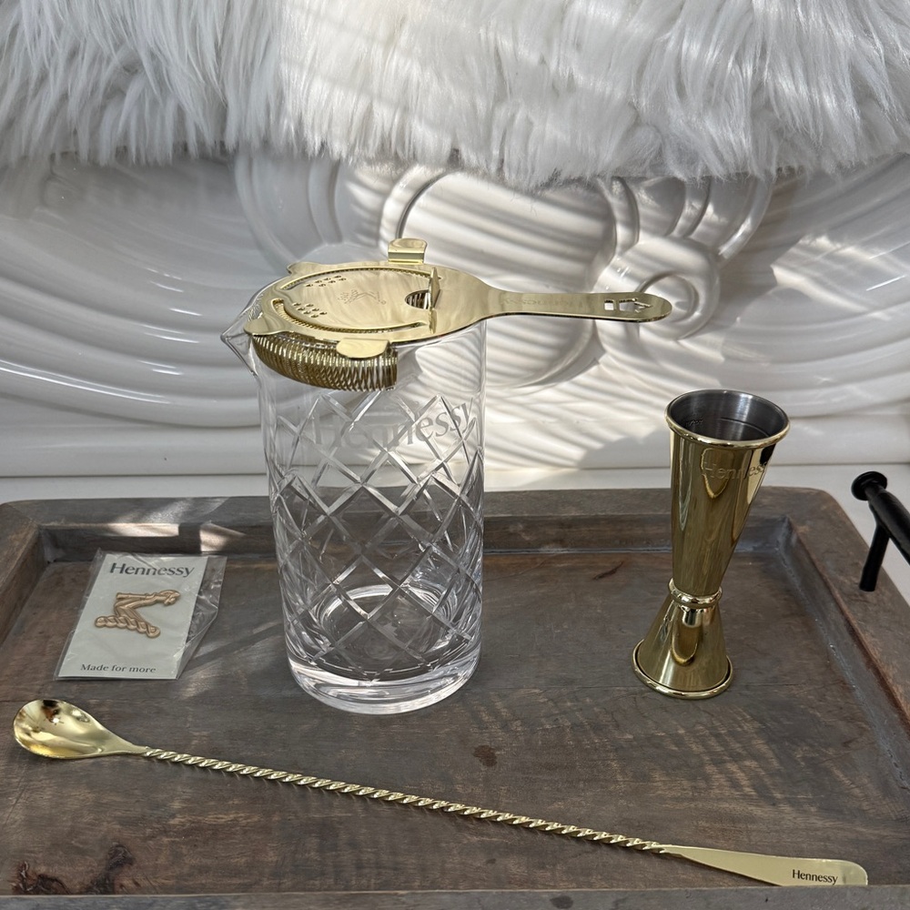 Hennessy Gold Bar Tool Set Mixing glass, strainer, spoon, jigger, lapel pin